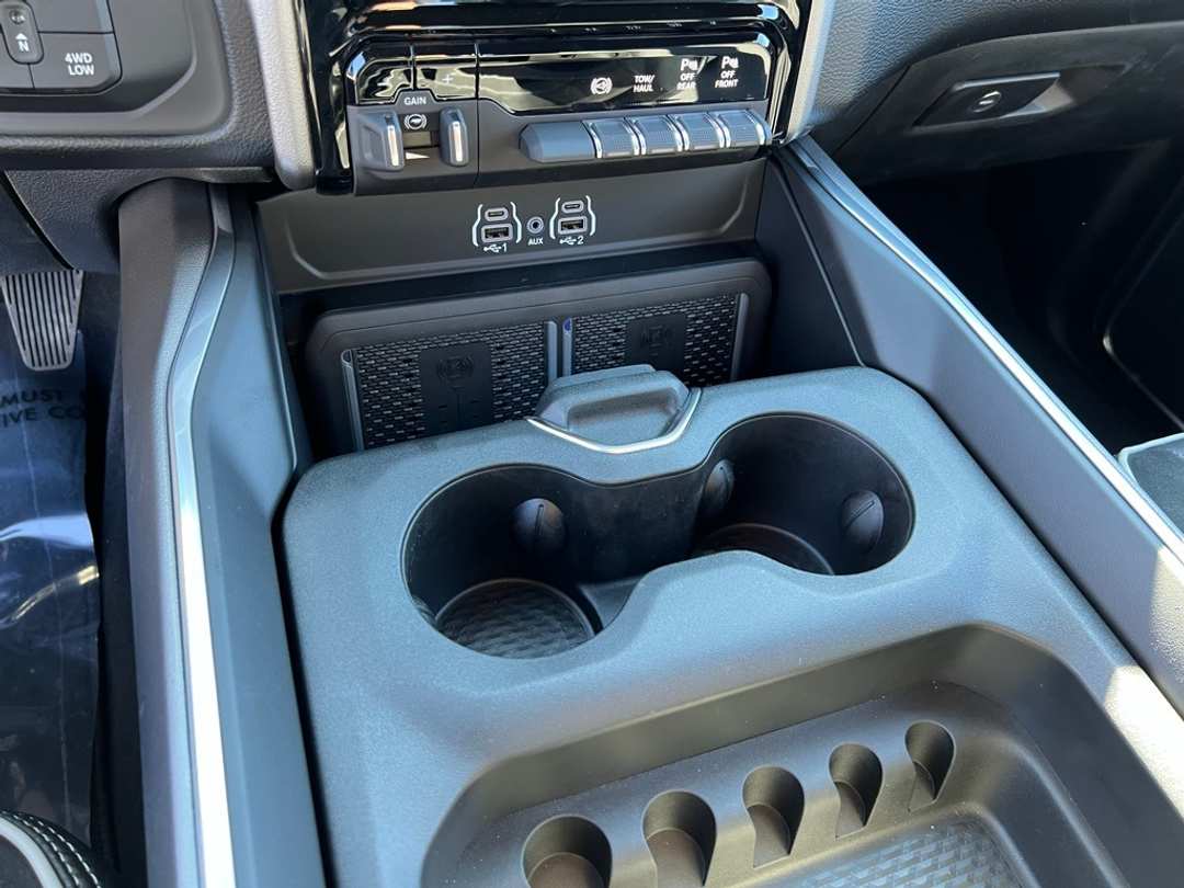 2026 Ram 2500 Laramie - Image 22