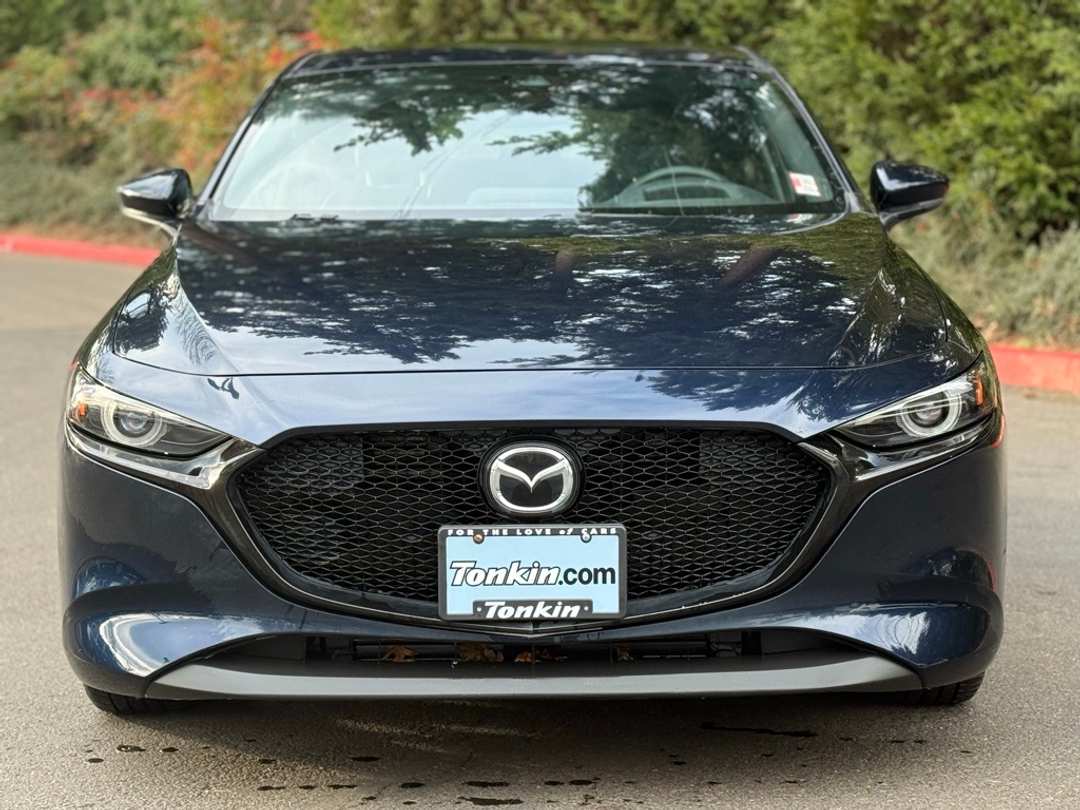 2020 MAZDA Mazda3 Premium - Image 2