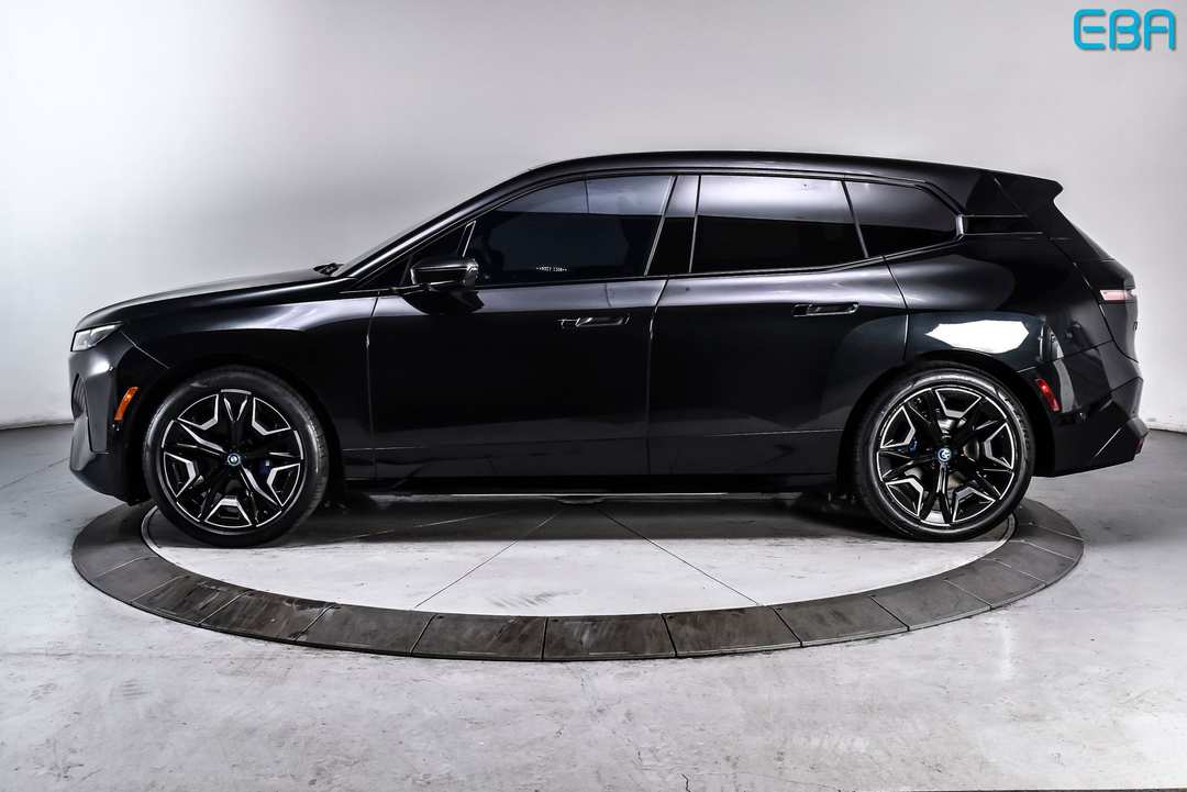 2025 BMW Ix M60 - Image 3