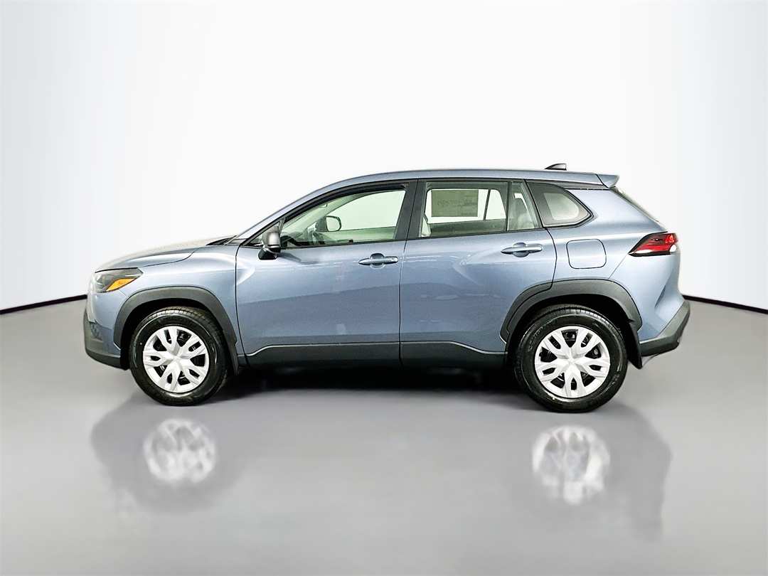 2026 Toyota Corolla Cross L - Image 4