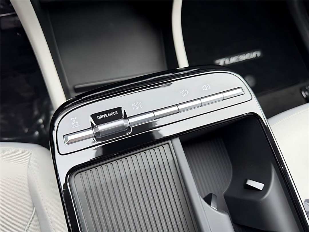 2026 Hyundai Tucson SEL - Image 24