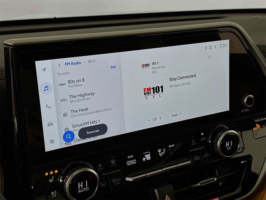 2026 Toyota Highlander Platinum - Image 15