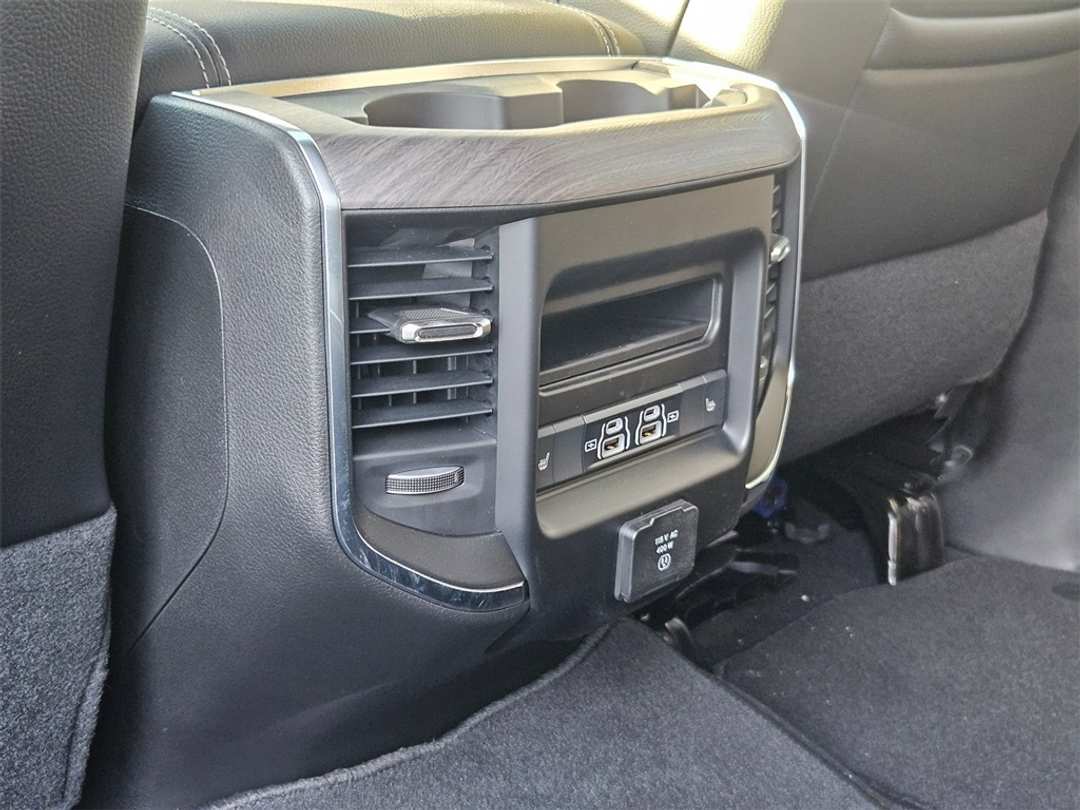 2026 Ram 2500 Laramie - Image 29