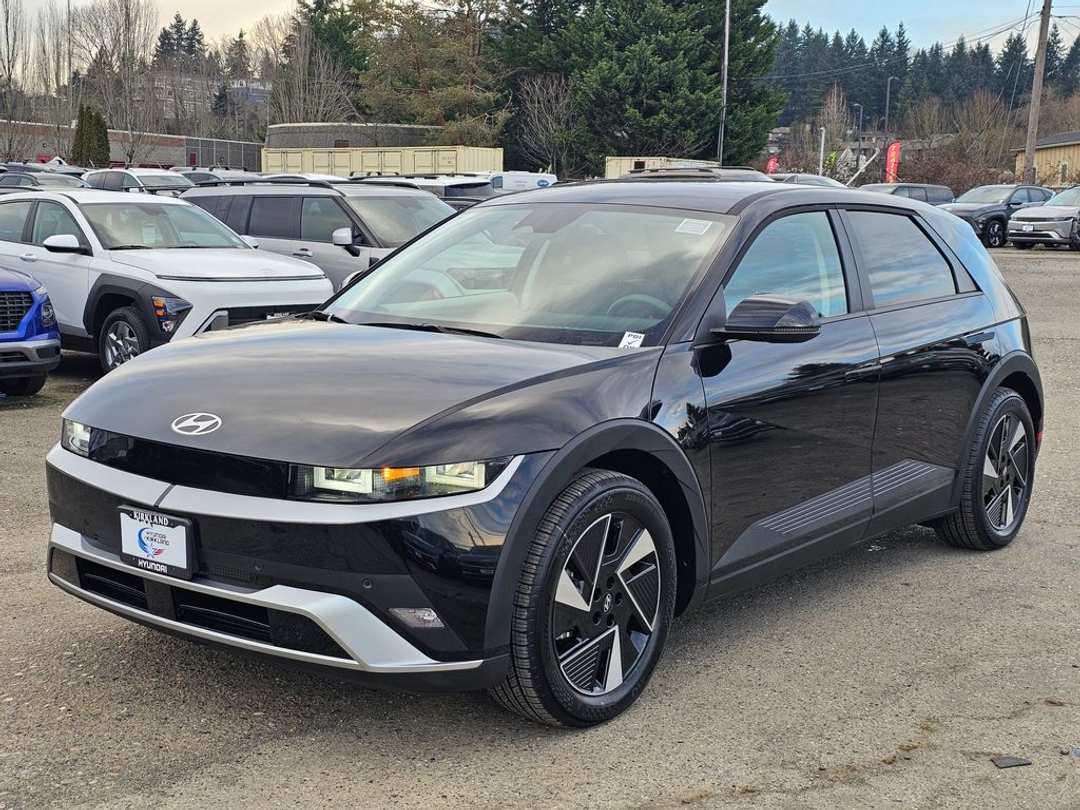 2026 Hyundai Ioniq 5 SE - Image 3
