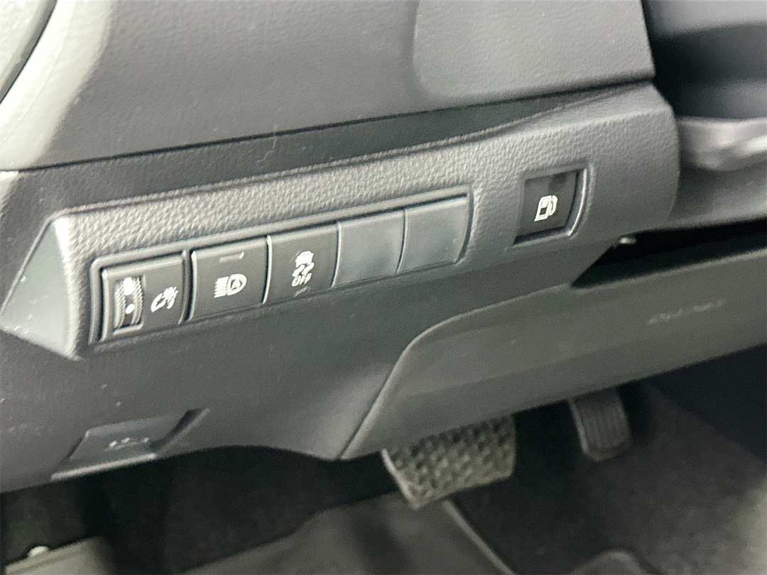 2026 Toyota Corolla SE - Image 10