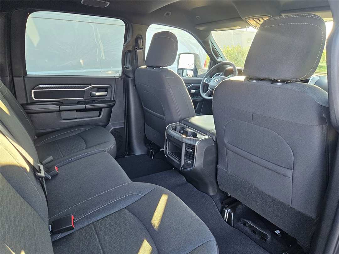 2026 Ram 2500 Big Horn - Image 32
