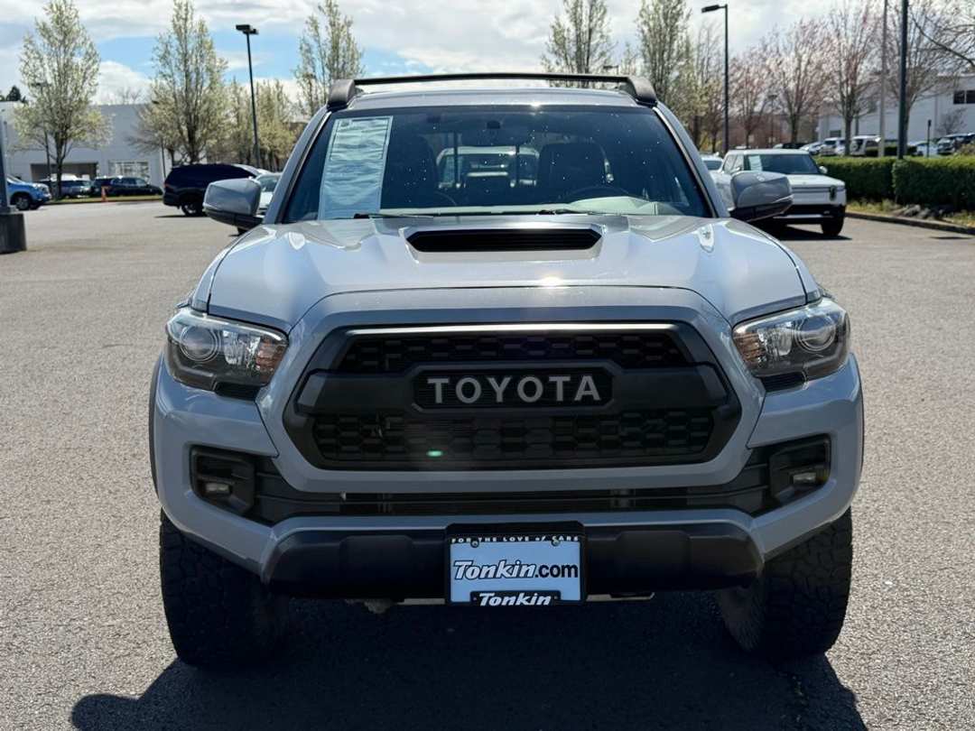 2017 Toyota Tacoma TRD Pro - Image 3