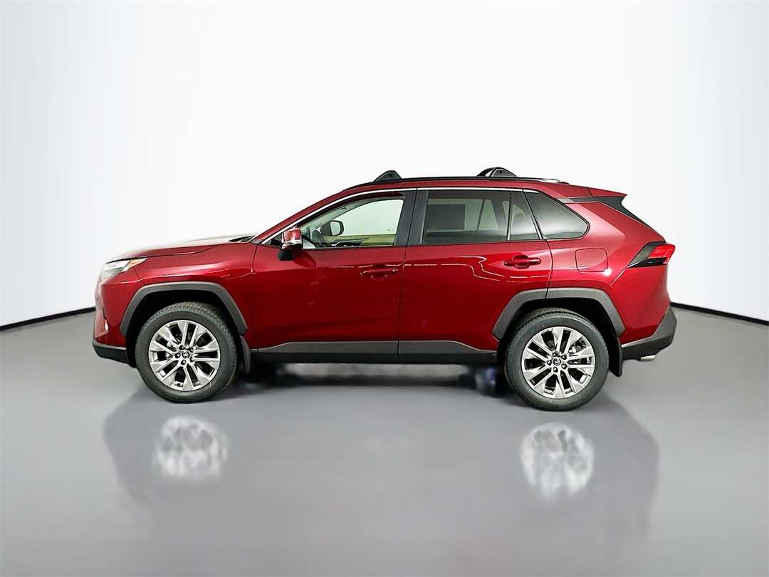 2025 Toyota Rav4 XLE Premium - Image 4