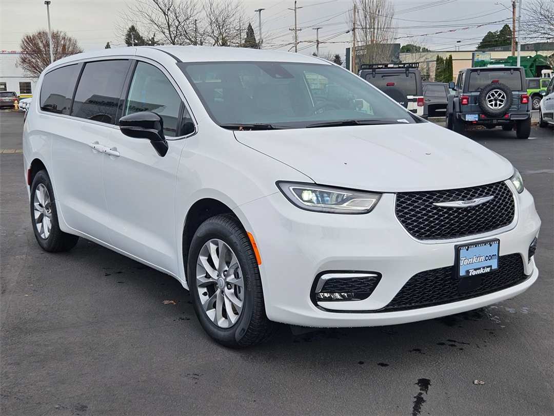 2026 Chrysler Pacifica Select - Image 8