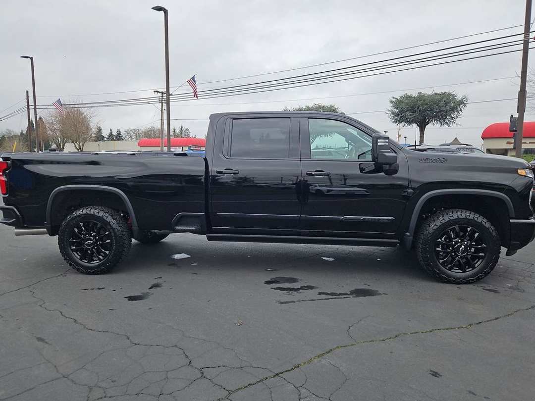 2026 Chevrolet Silverado 3500Hd High Country - Image 7