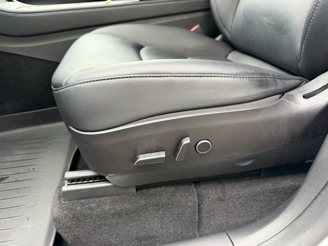 2022 Tesla Model Y Performance - Image 15