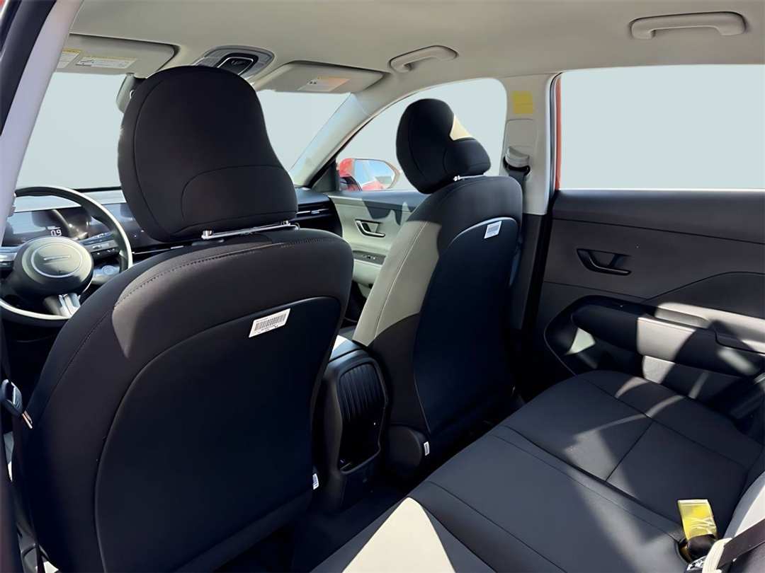 2026 Hyundai Kona SE - Image 30