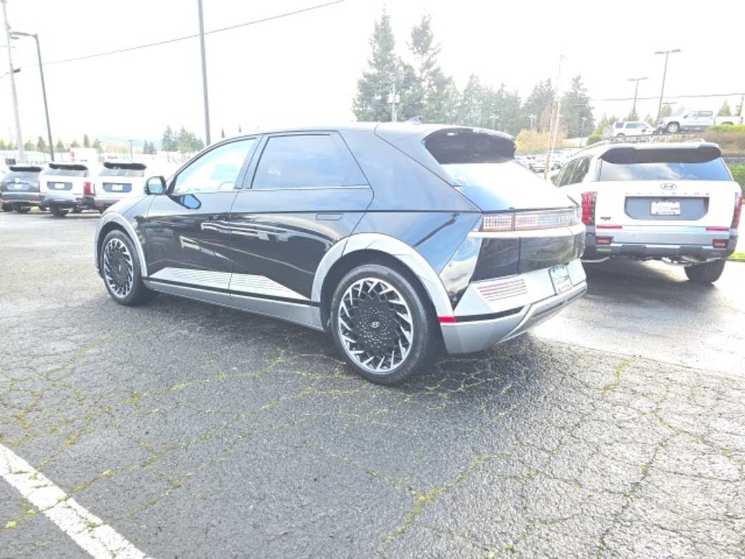 2022 Hyundai Ioniq 5 Limited - Image 7