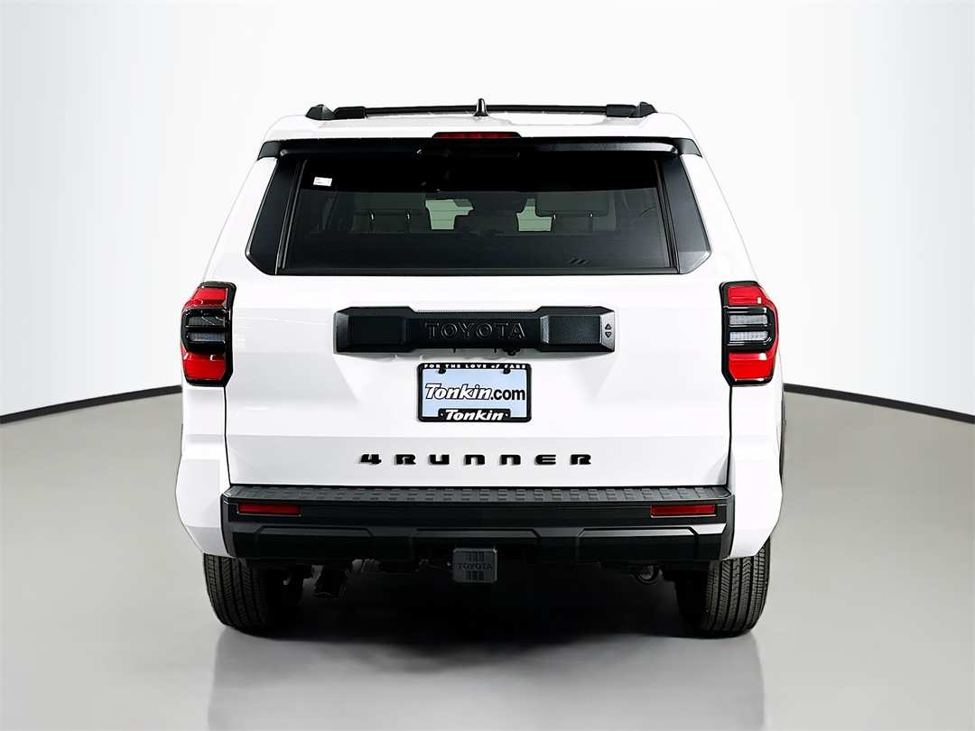 2026 Toyota 4Runner SR5 - Image 6