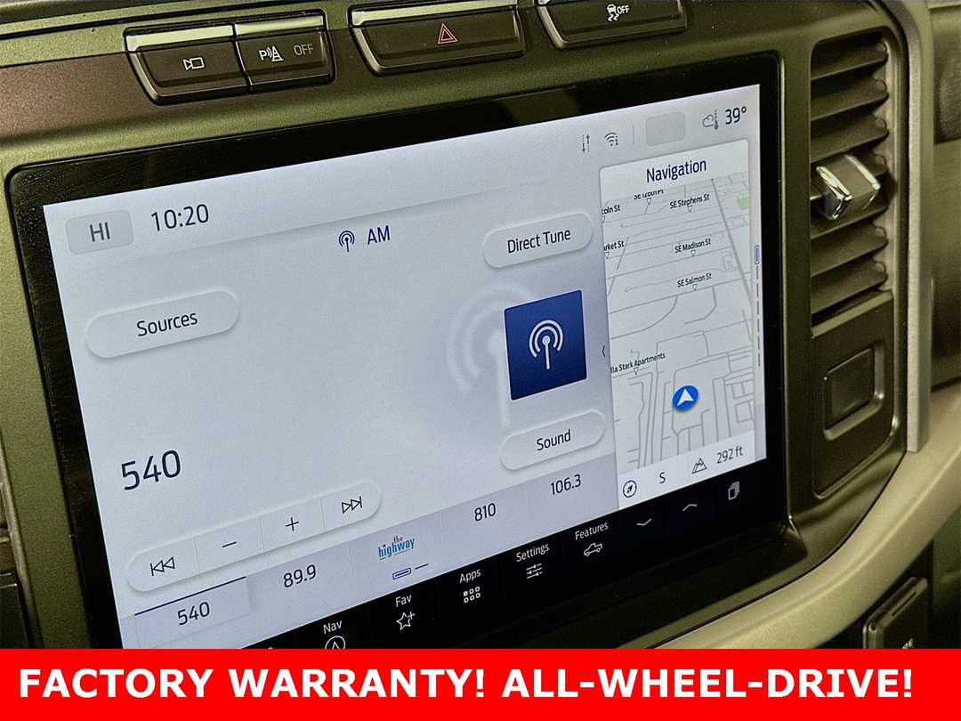 2023 Ford F-150 Lightning XLT - Image 19