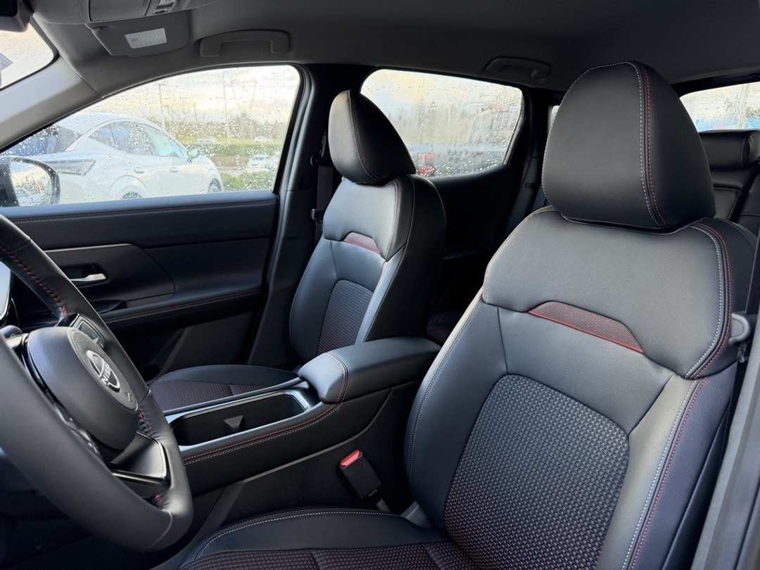 2026 Nissan Kicks SR - Image 14