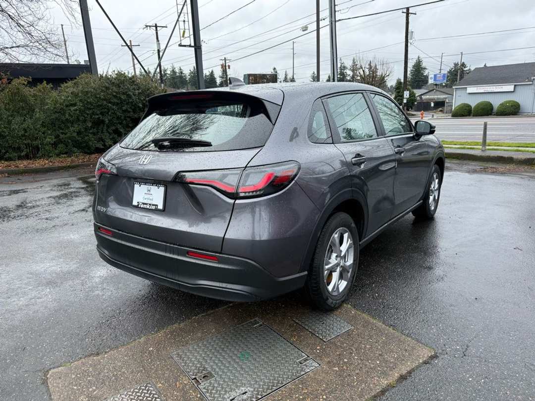 2025 Honda HR-V LX - Image 10