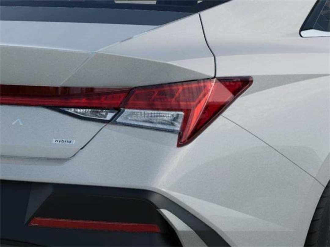 2026 Hyundai Elantra Limited - Image 10