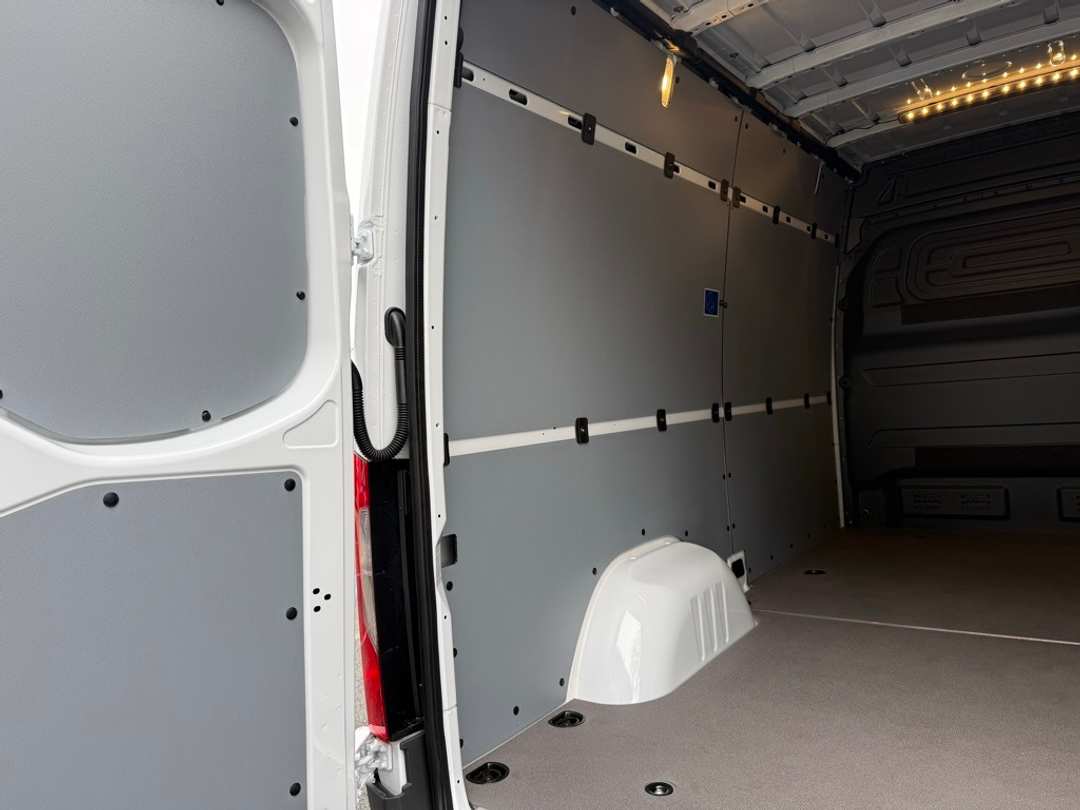 2026 Mercedes-Benz Sprinter 2500 Cargo 144 WB - Image 10