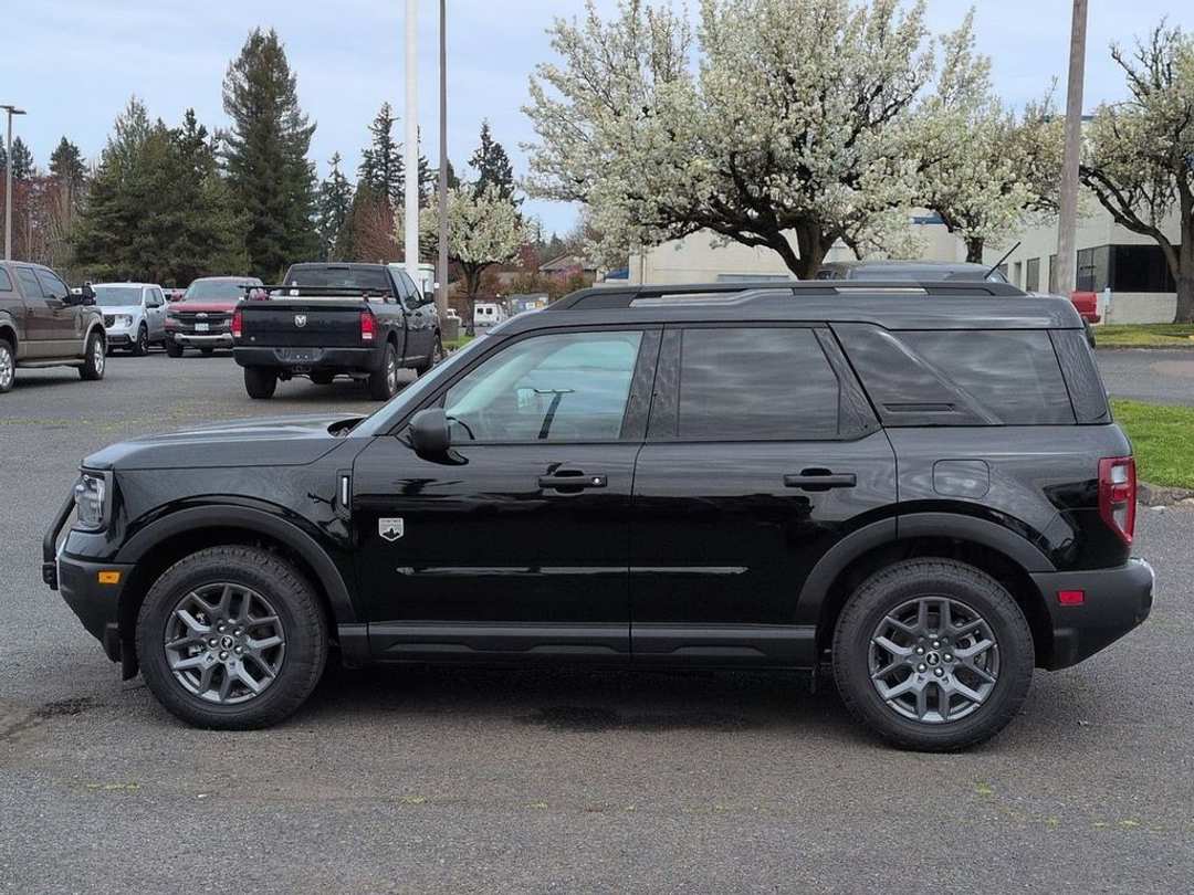 2025 Ford Bronco Sport Big Bend - Image 2