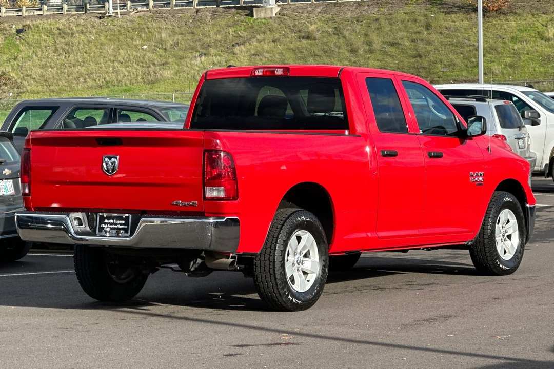 2024 Ram 1500 Classic SLT - Image 3