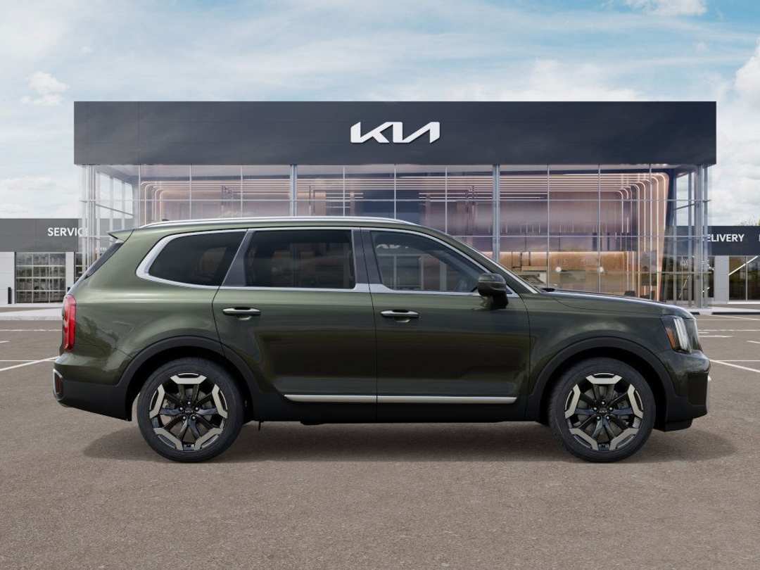 2025 Kia Telluride S - Image 7