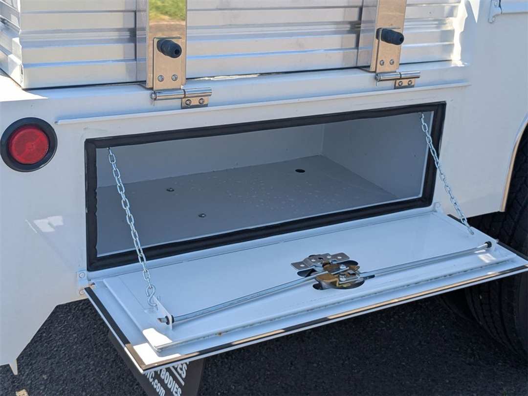 2024 Ford F-550Sd XL - Image 33