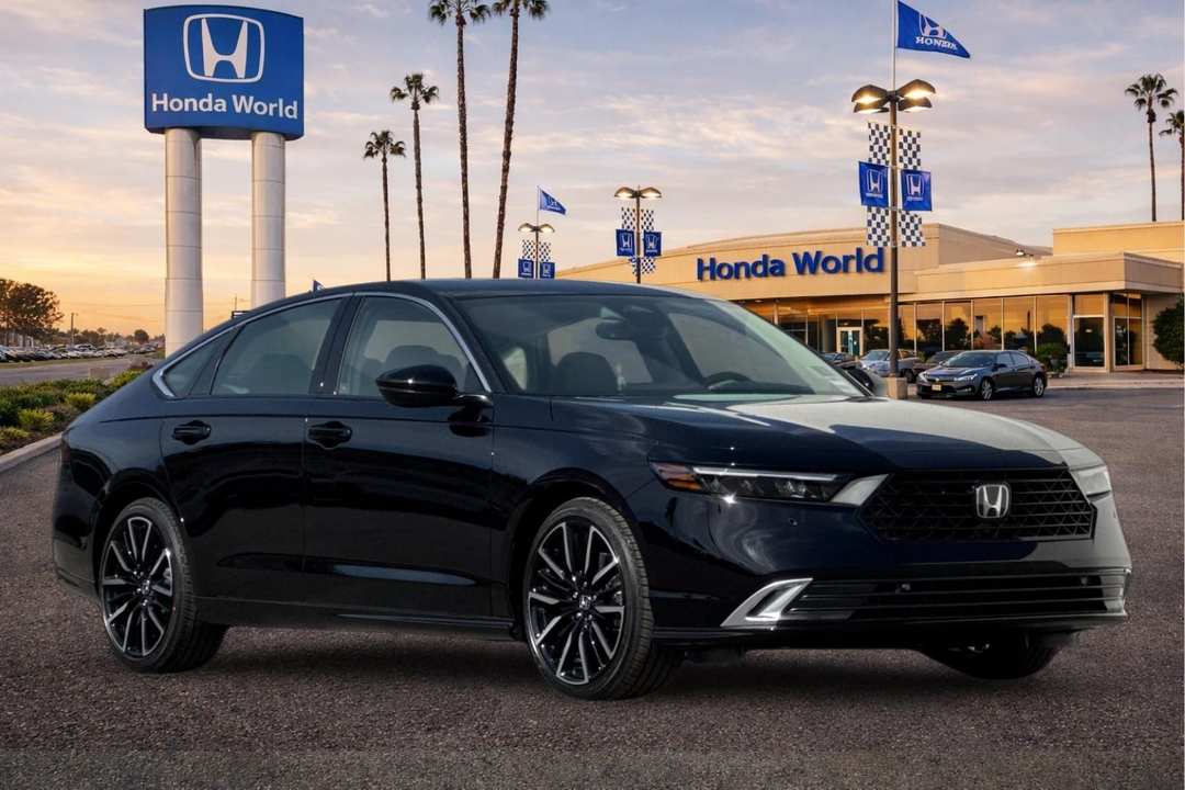 2026 Honda Accord Touring - Image 2