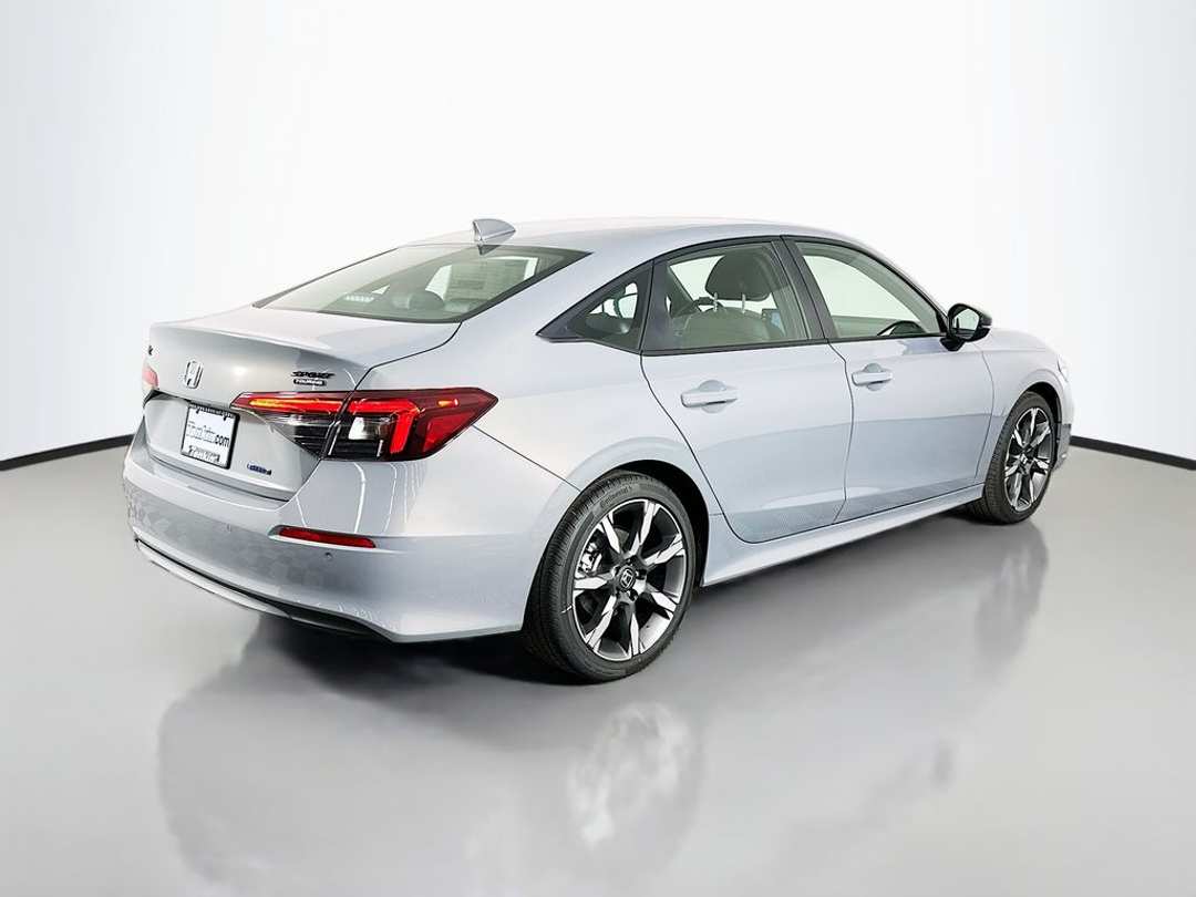 2026 Honda Civic Sport Touring - Image 7