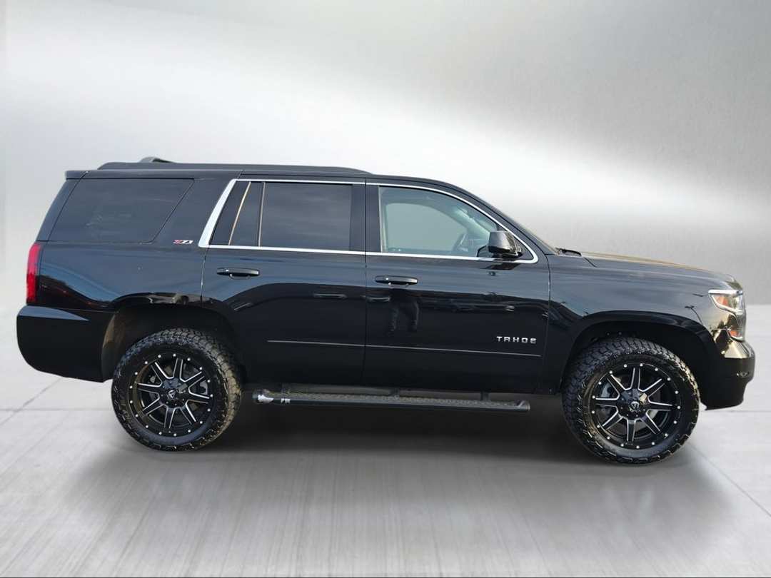 2019 Chevrolet Tahoe LT - Image 2