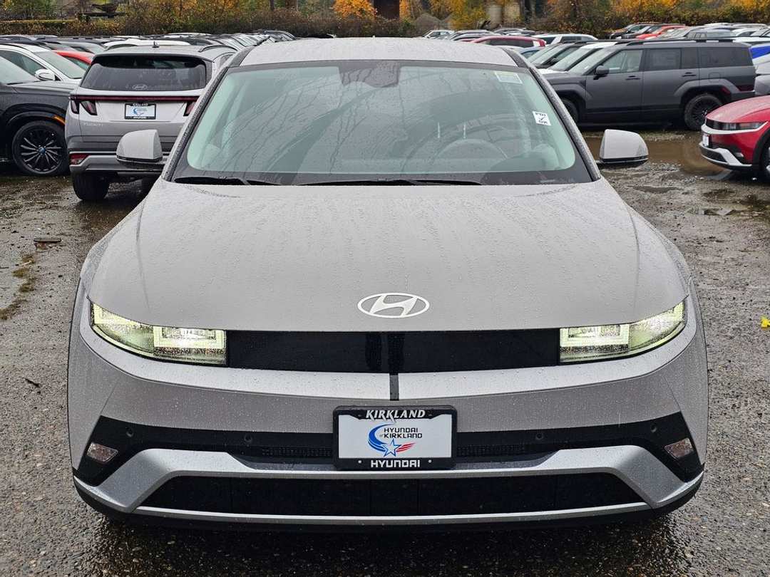 2026 Hyundai Ioniq 5 SEL - Image 2