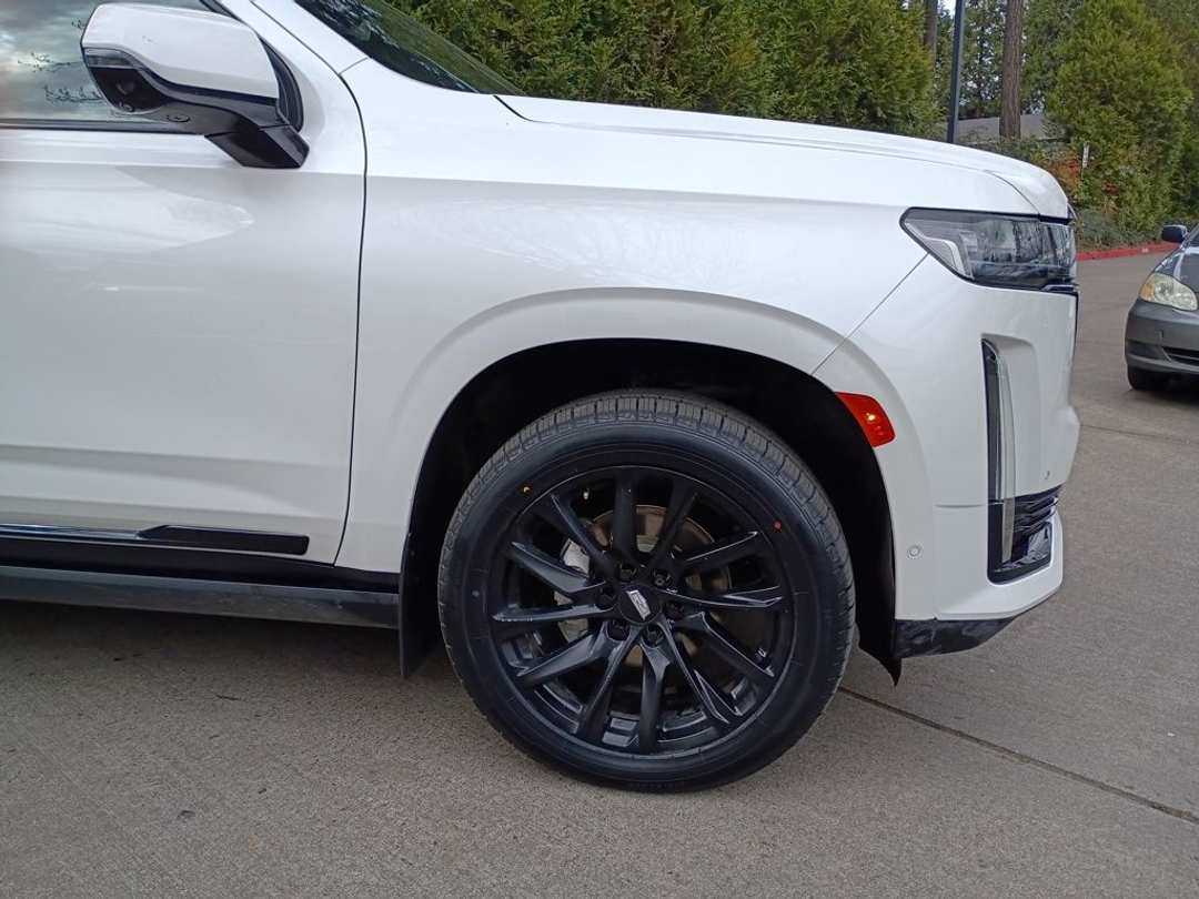 2023 Cadillac Escalade Esv Sport Platinum - Image 2