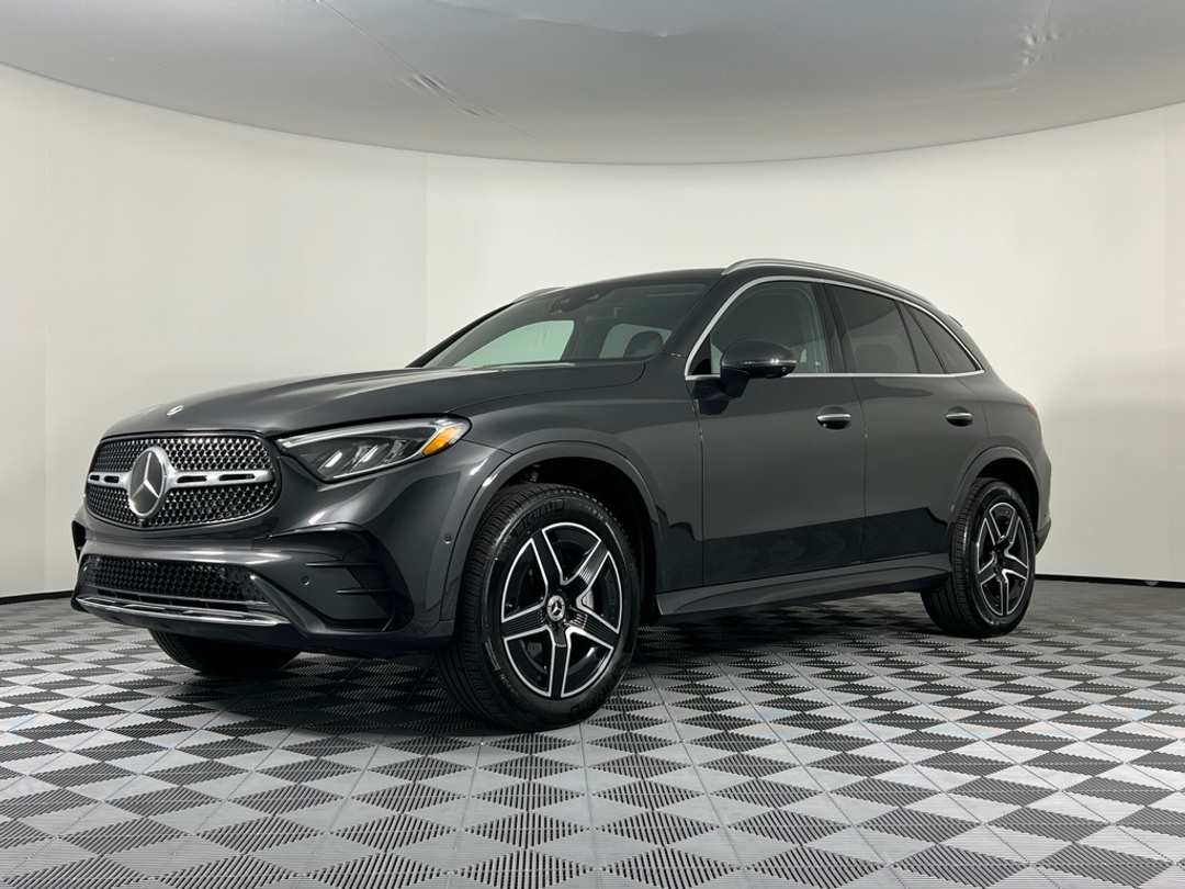 2025 Mercedes-Benz GLC GLC 300 - Image 5