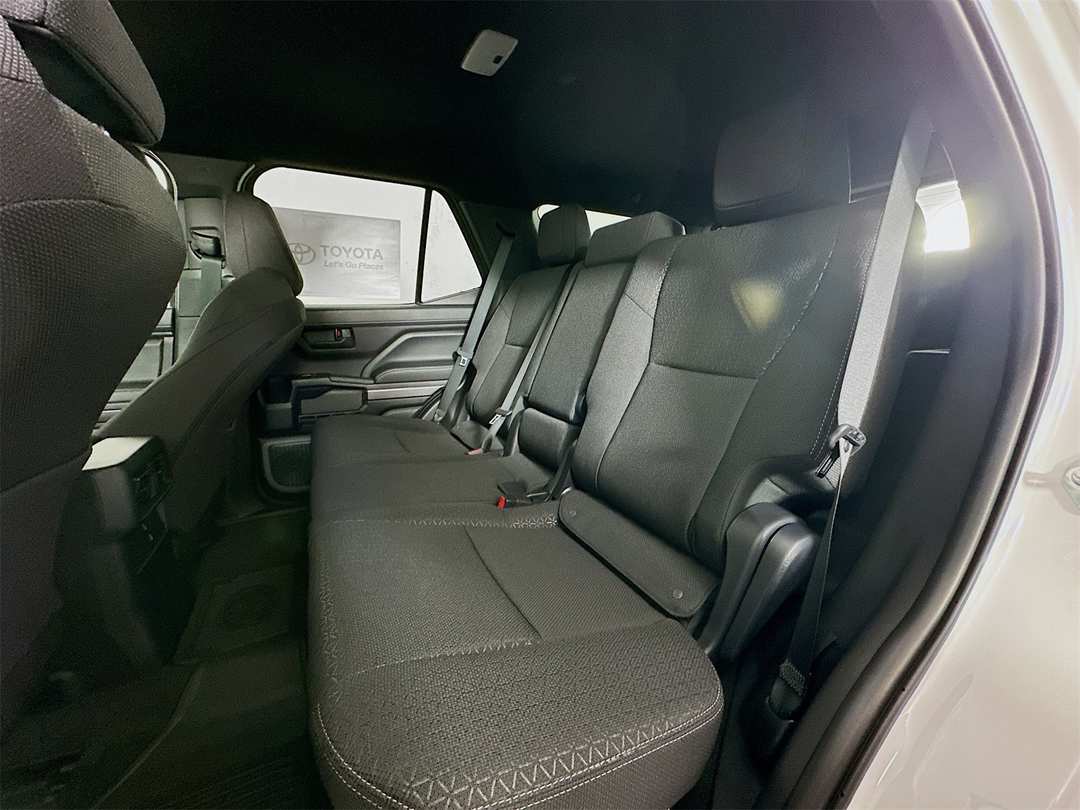 2026 Toyota 4Runner SR5 - Image 23