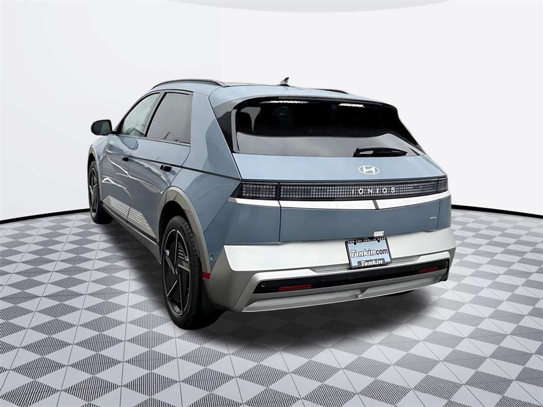 2026 Hyundai Ioniq 5 Limited - Image 5