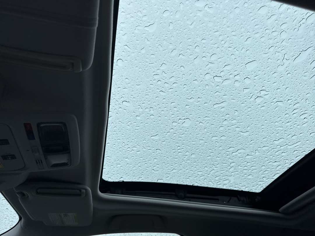 2016 Subaru Forester 2.5i Touring - Image 17