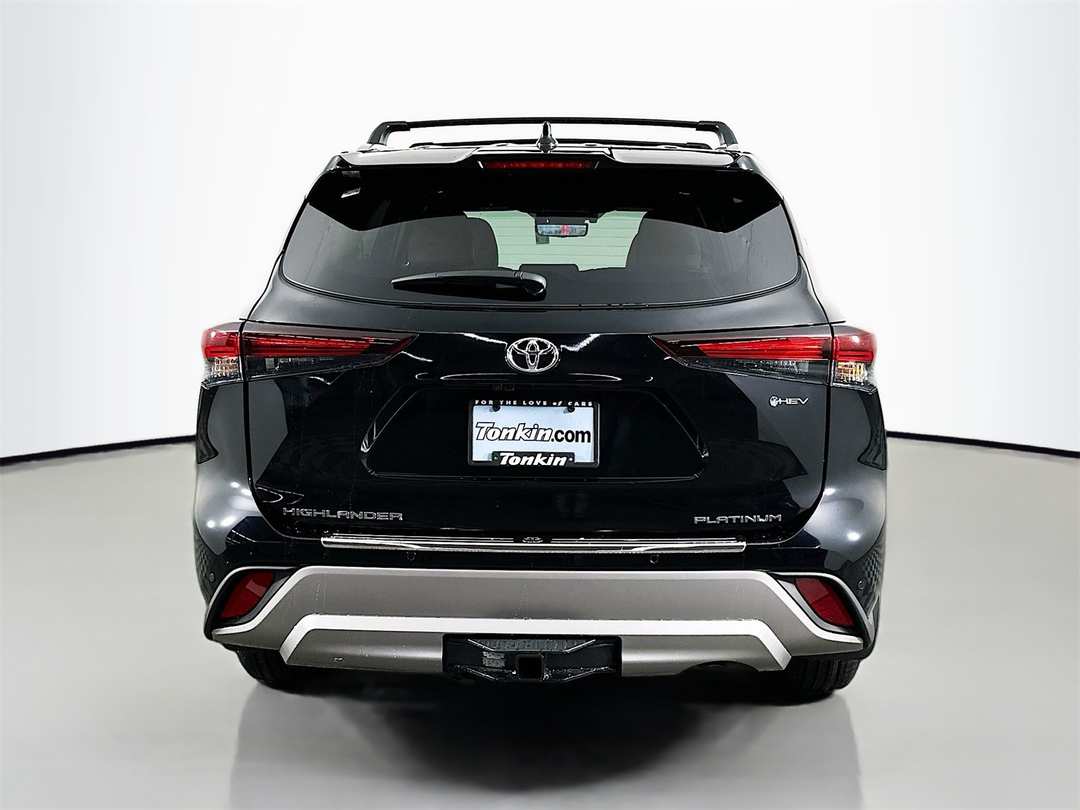 2026 Toyota Highlander Platinum - Image 6