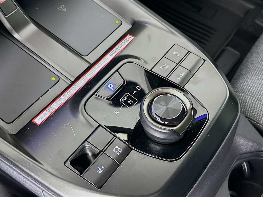 2026 Toyota Bz XLE Plus - Image 17