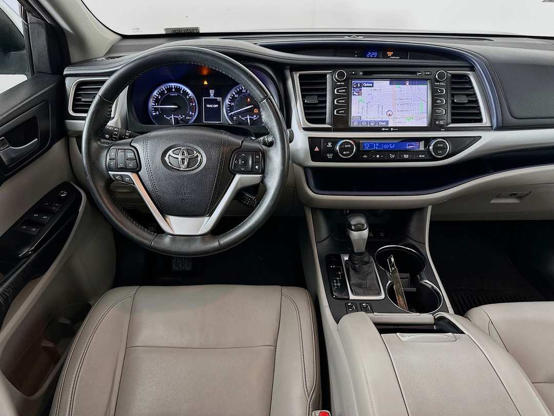 2015 Toyota Highlander XLE V6 - Image 24
