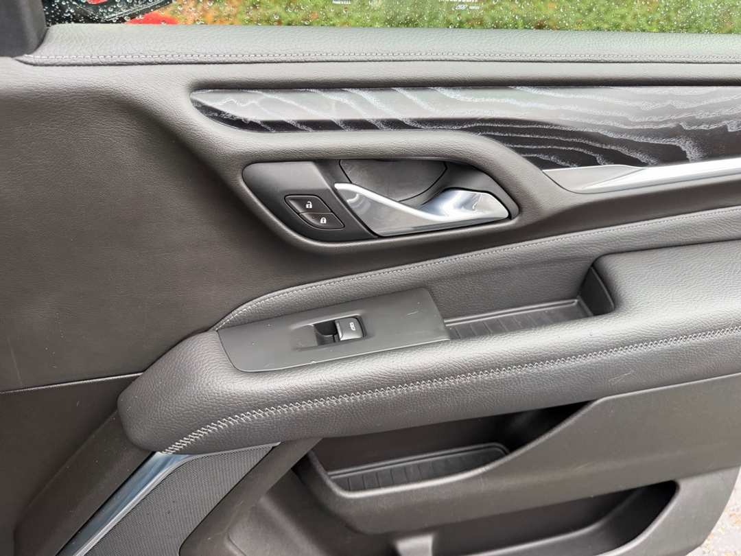 2021 GMC Yukon Denali - Image 16