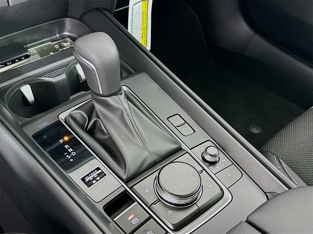 2026 MAZDA Cx-50 Preferred - Image 16