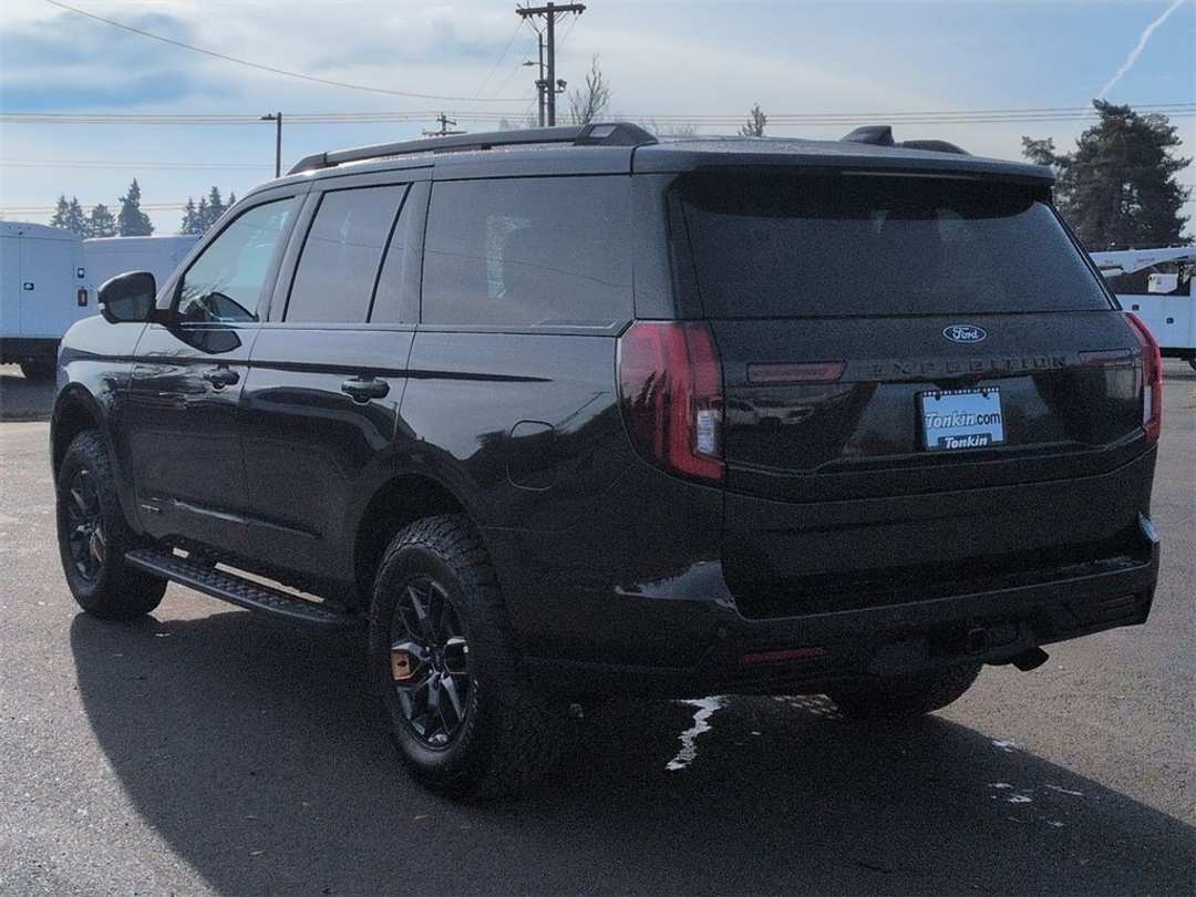 2026 Ford Expedition Tremor - Image 3