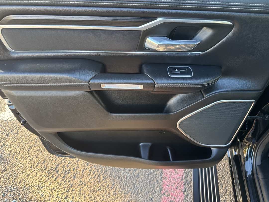 2023 Ram 1500 Laramie - Image 27