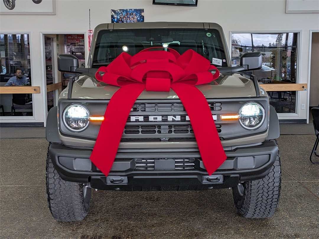 2025 Ford Bronco Base - Image 6