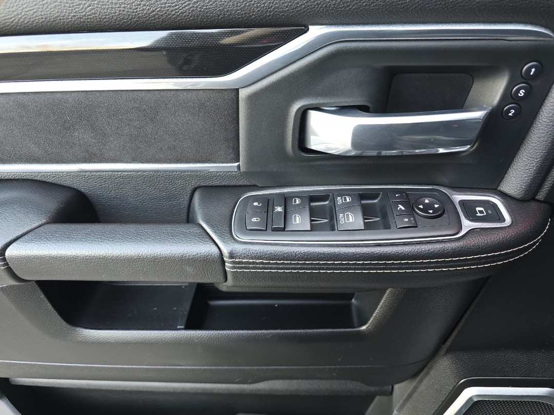 2020 Ram 3500 Laramie - Image 10