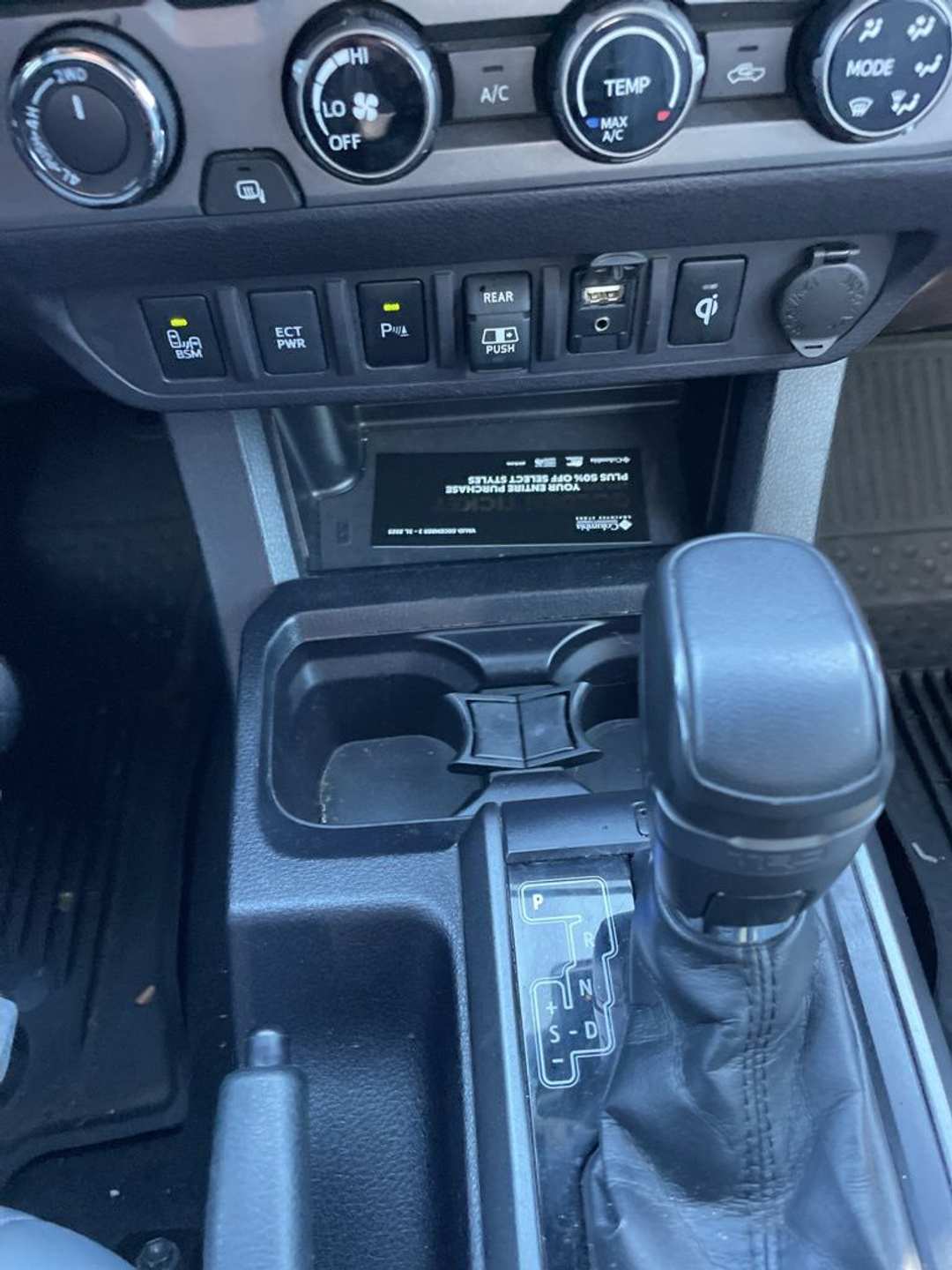 2018 Toyota Tacoma TRD OffRoad - Image 11