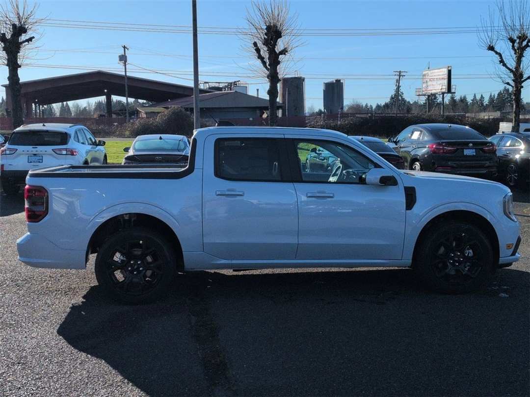 2026 Ford Maverick Lobo Standard - Image 6