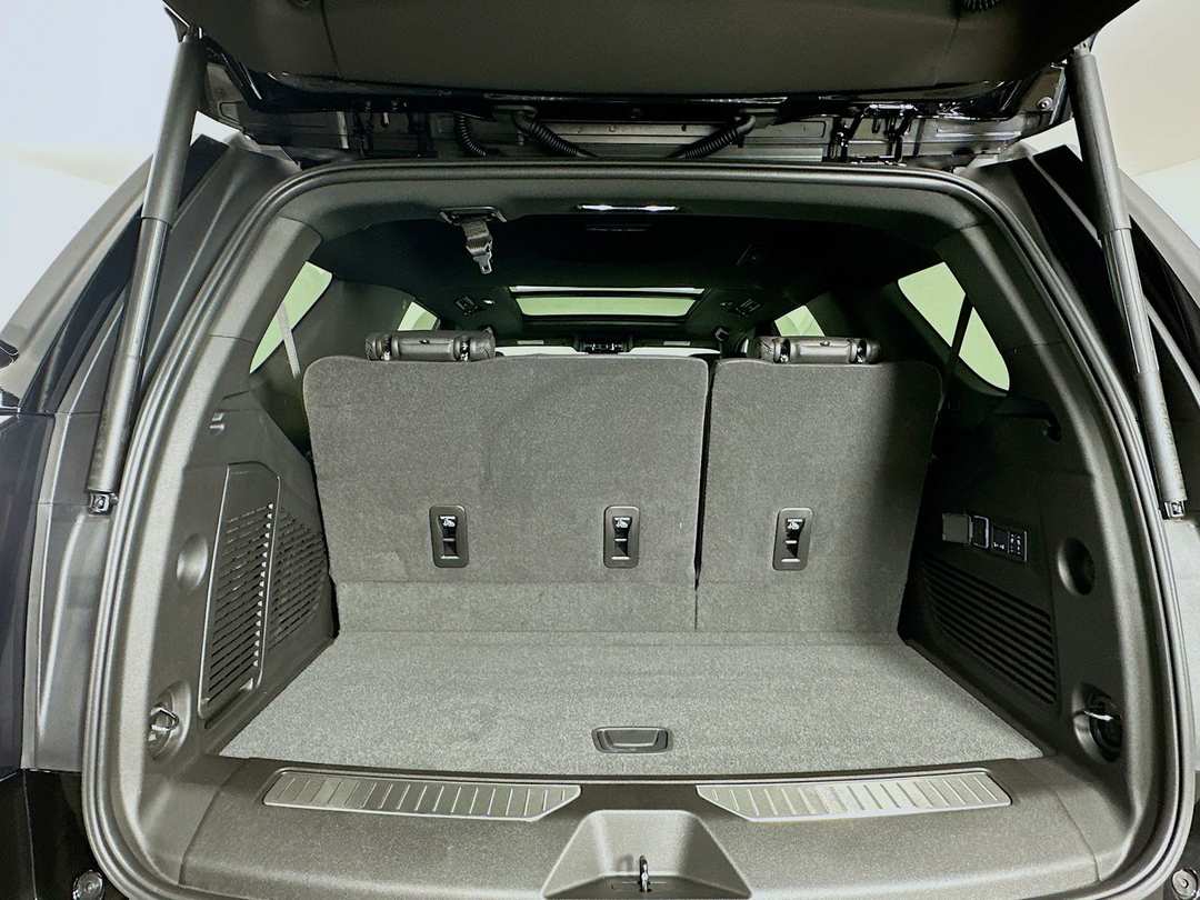 2026 Chevrolet Tahoe High Country - Image 28