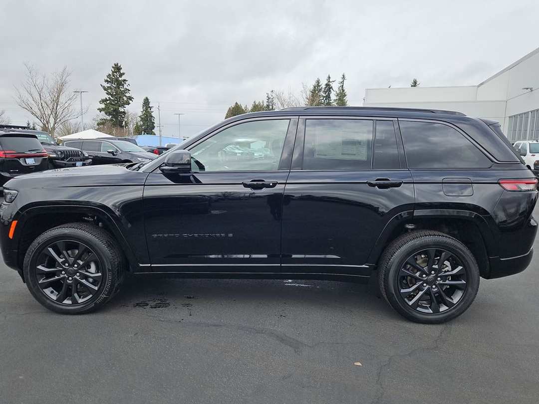 2026 Jeep Grand Cherokee Limited - Image 3