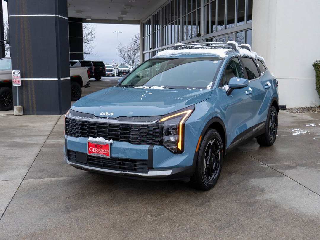 2026 Kia Sportage EX - Image 3